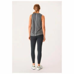 Röhnisch Women's Chi Loose Singlet - Top 11 Röhnisch Women's Chi Loose Singlet - Top -Outdoor Equipment Sales Shop roehnisch womens chi loose singlet top detail 5