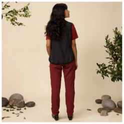 Women's Rider's Hybrid Trousers - Cycling Bottoms -Outdoor Equipment Sales Shop specialized fjaellraeven womens riders hybrid trousers cycling bottoms detail 5