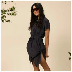 Women's Saddle To Table Dress - Dress -Outdoor Equipment Sales Shop specialized fjaellraeven womens saddle to table dress dress detail 6