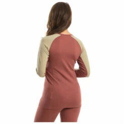 Stoic Women's Merino180 BjoernenSt. II L/S - Merino Base Layer 15 Stoic Women's Merino180 BjoernenSt. II L/S - Merino Base Layer -Outdoor Equipment Sales Shop stoic womens merino180 bjoernenst ii l s merino base layer detail 12