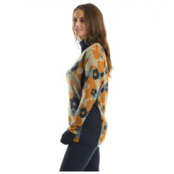 Stoic Women's Merino240 VemdalenSt. L/S Half Zip - Merino Base Layer 22 Stoic Women's Merino240 VemdalenSt. L/S Half Zip - Merino Base Layer -Outdoor Equipment Sales Shop stoic womens merino240 vemdalenst l s half zip merino base layer detail 11