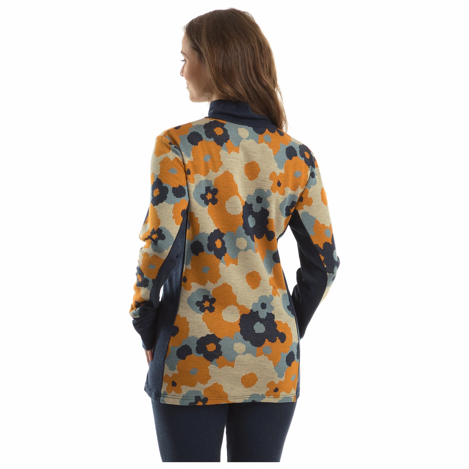 Stoic Women's Merino240 VemdalenSt. L/S Half Zip - Merino Base Layer 13 Stoic Women's Merino240 VemdalenSt. L/S Half Zip - Merino Base Layer - Image 11