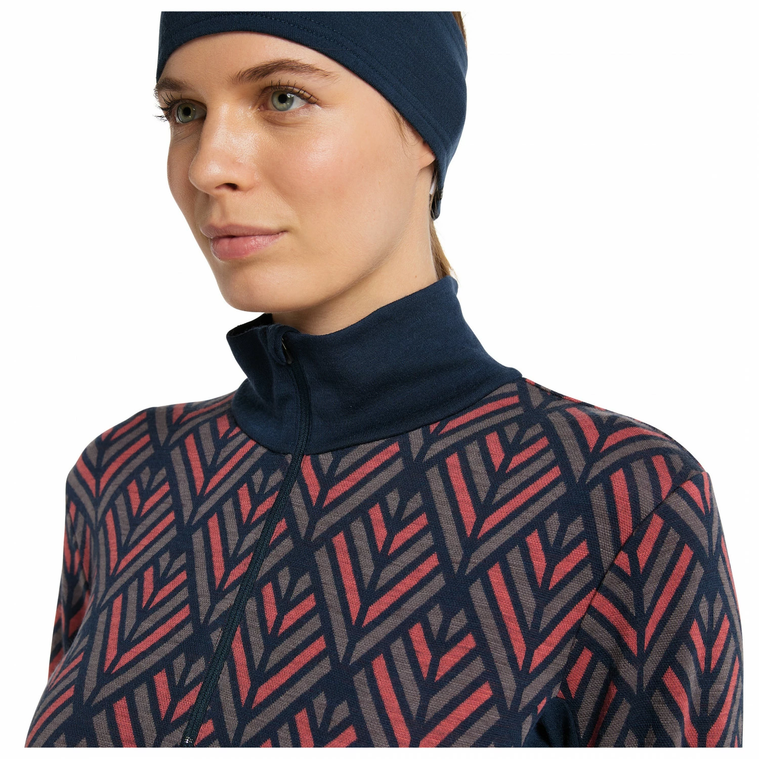Stoic Women's Merino240 VemdalenSt. L/S Half Zip - Merino Base Layer 9 Stoic Women's Merino240 VemdalenSt. L/S Half Zip - Merino Base Layer - Image 7