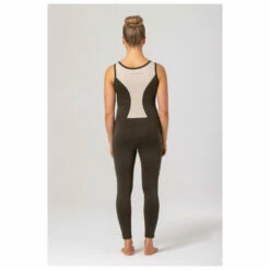 Super.natural Women's Liquid Flow Overall - Jumpsuit 9 Super.natural Women's Liquid Flow Overall - Jumpsuit -Outdoor Equipment Sales Shop supernatural womens liquid flow overall jumpsuit detail 4