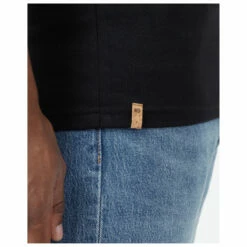 Tentree Roam Outdoors - T-shirt -Outdoor Equipment Sales Shop tentree roam outdoors t shirt detail 3