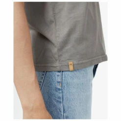 Tentree Women's Natural Dye T-Shirt - T-shirt -Outdoor Equipment Sales Shop tentree womens natural dye t shirt t shirt detail 4