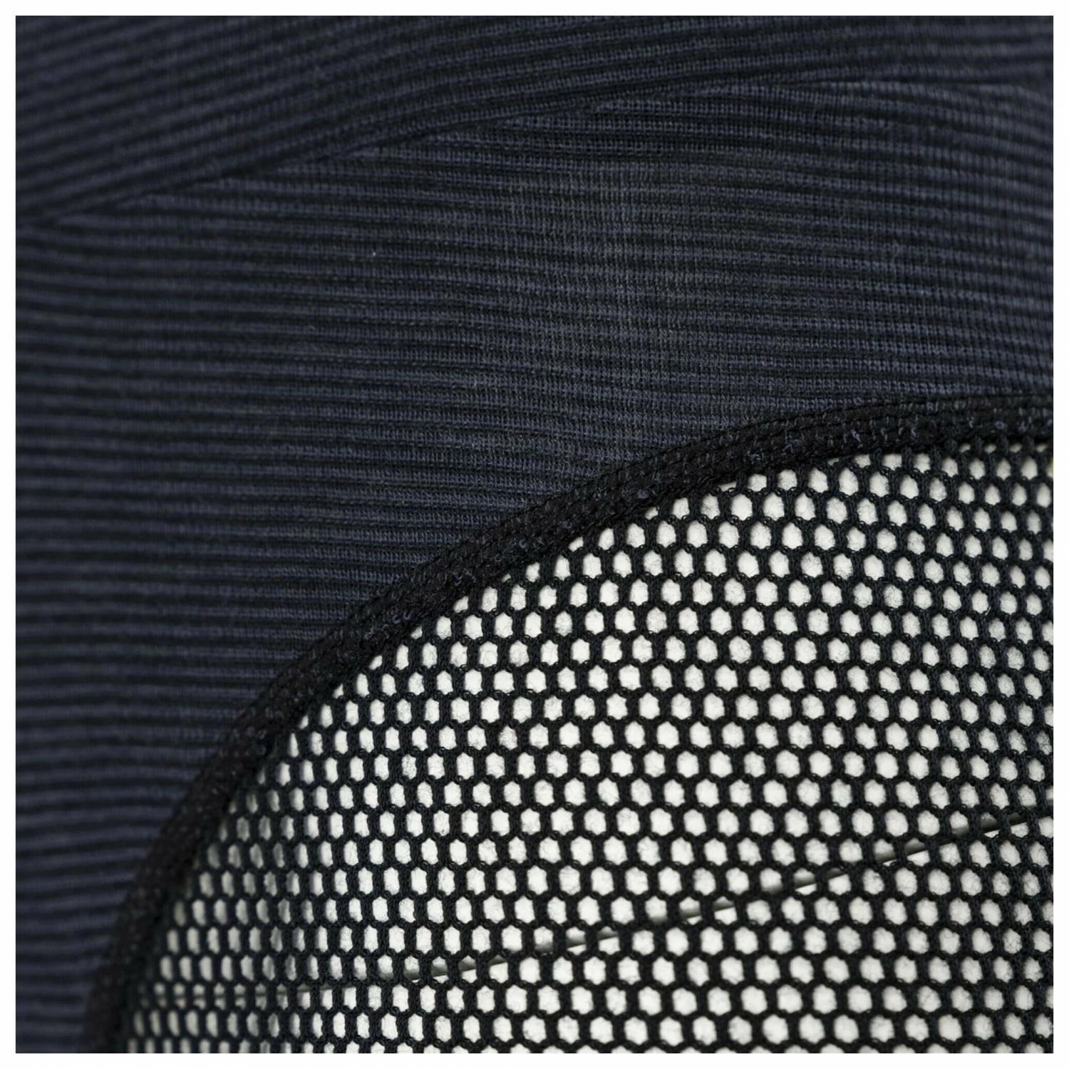 Ulvang Women's Merino Net 3/4 Pant - Merino Base Layer 10 Ulvang Women's Merino Net 3/4 Pant - Merino Base Layer - Image 8