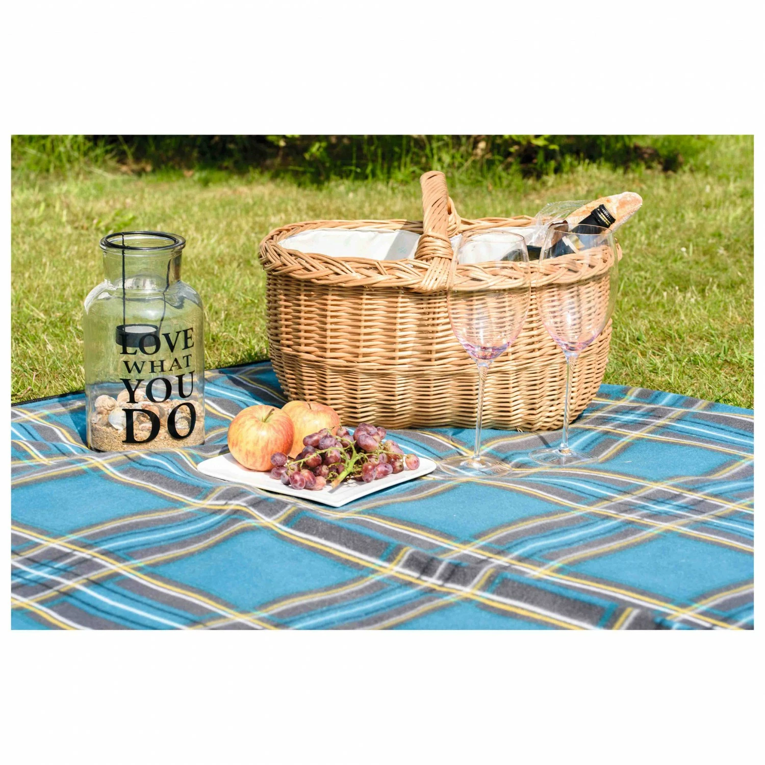 Uquip Scotty - Picnic Blanket 5 Uquip Scotty - Picnic Blanket - Image 3