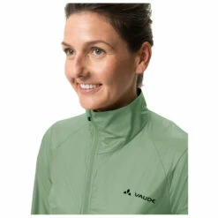 VAUDE Women's Furka Air Jacket - Cycling Jacket 10 VAUDE Women's Furka Air Jacket - Cycling Jacket -Outdoor Equipment Sales Shop vaude womens furka air jacket cycling jacket detail 4