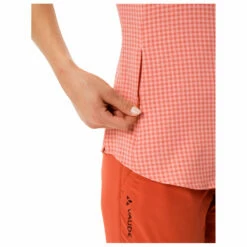 VAUDE Women's Seiland Shirt III - Blouse 9 VAUDE Women's Seiland Shirt III - Blouse -Outdoor Equipment Sales Shop vaude womens seiland shirt iii blouse bf detail 4