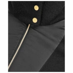 We Norwegians Women's Fonna Wool Fleece Sweater - Fleece Jumper -Outdoor Equipment Sales Shop we norwegians womens fonna wool fleece sweater fleece jumper detail 2