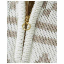 We Norwegians Women's Setesdal Zip Up Sweater - Wool Jumper 11 We Norwegians Women's Setesdal Zip Up Sweater - Wool Jumper -Outdoor Equipment Sales Shop we norwegians womens setesdal zip up sweater wool jumper detail 5